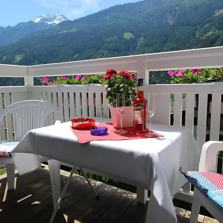 Appartement-4-mit-2-schlafzimmern-und-balkon Appartamento